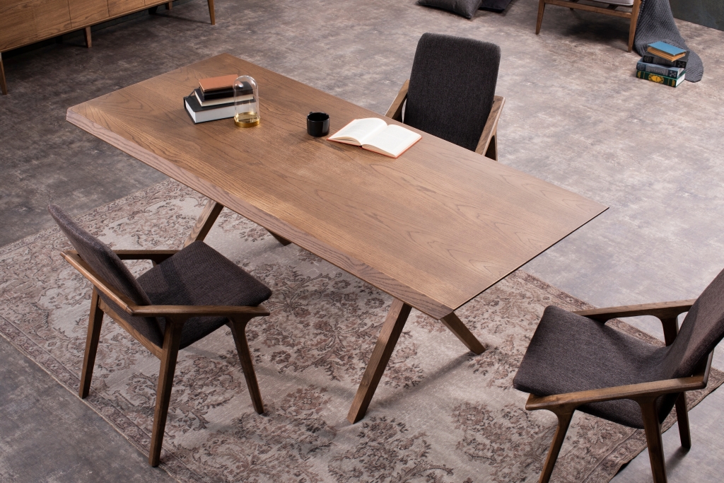 NATUREL DINING ROOM SET (4)