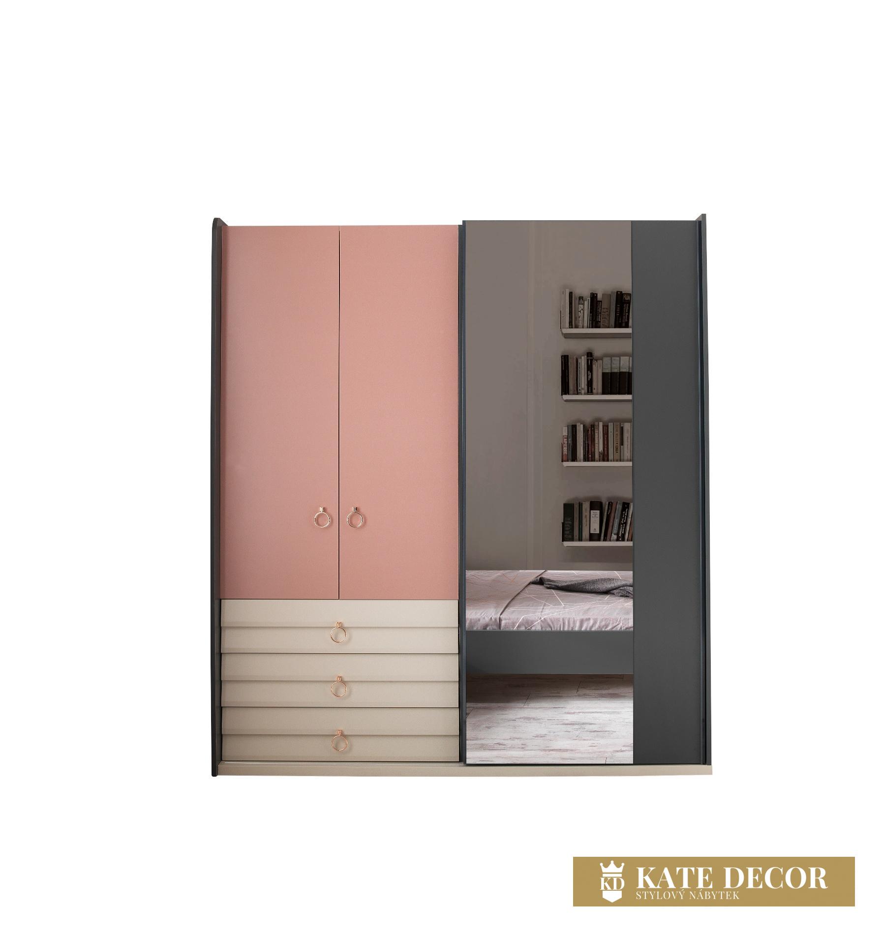 Setra Dekupe 01 Wardrobe Front View