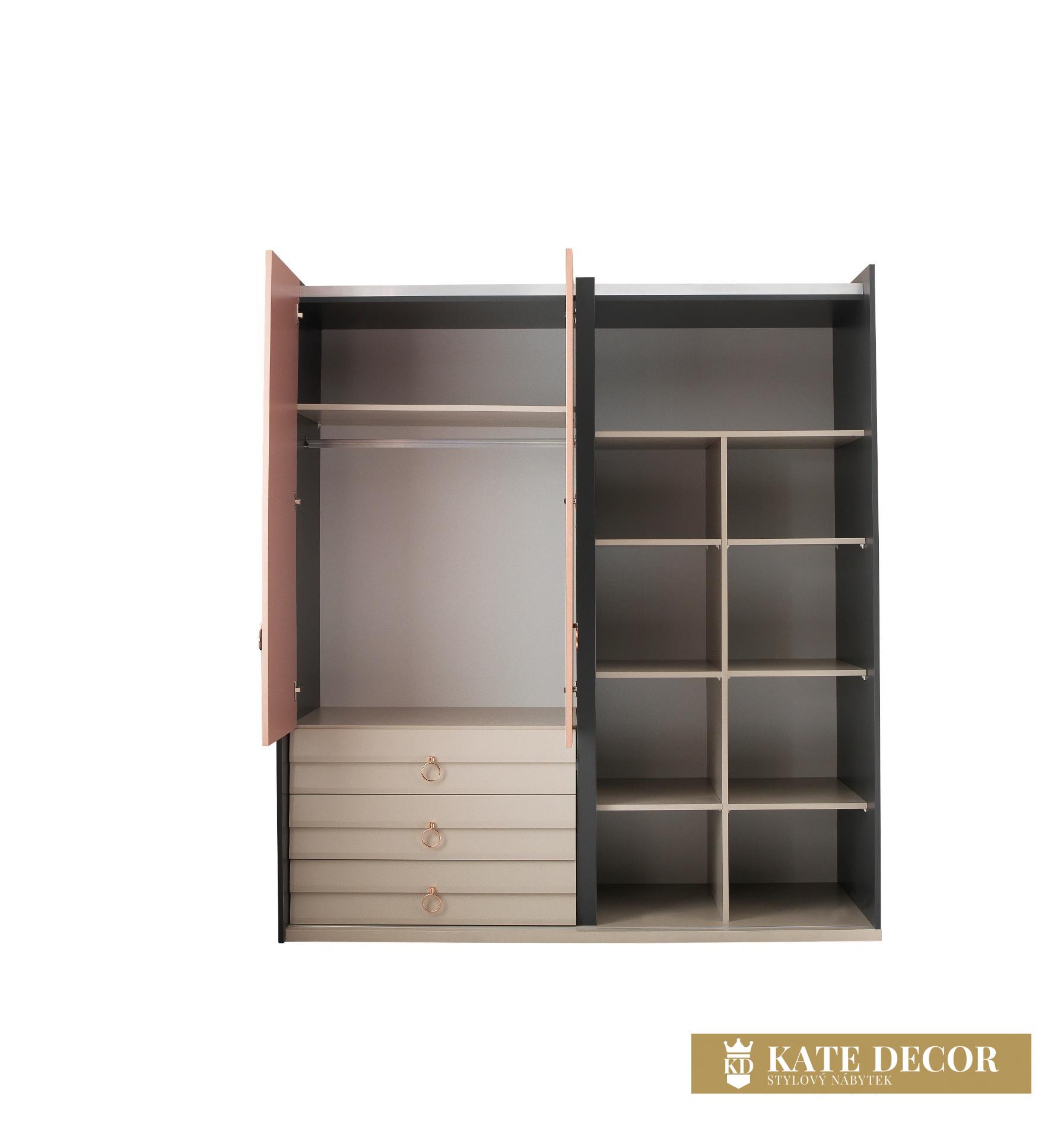 Setra Dekupe 03 Wardrobe Inside View