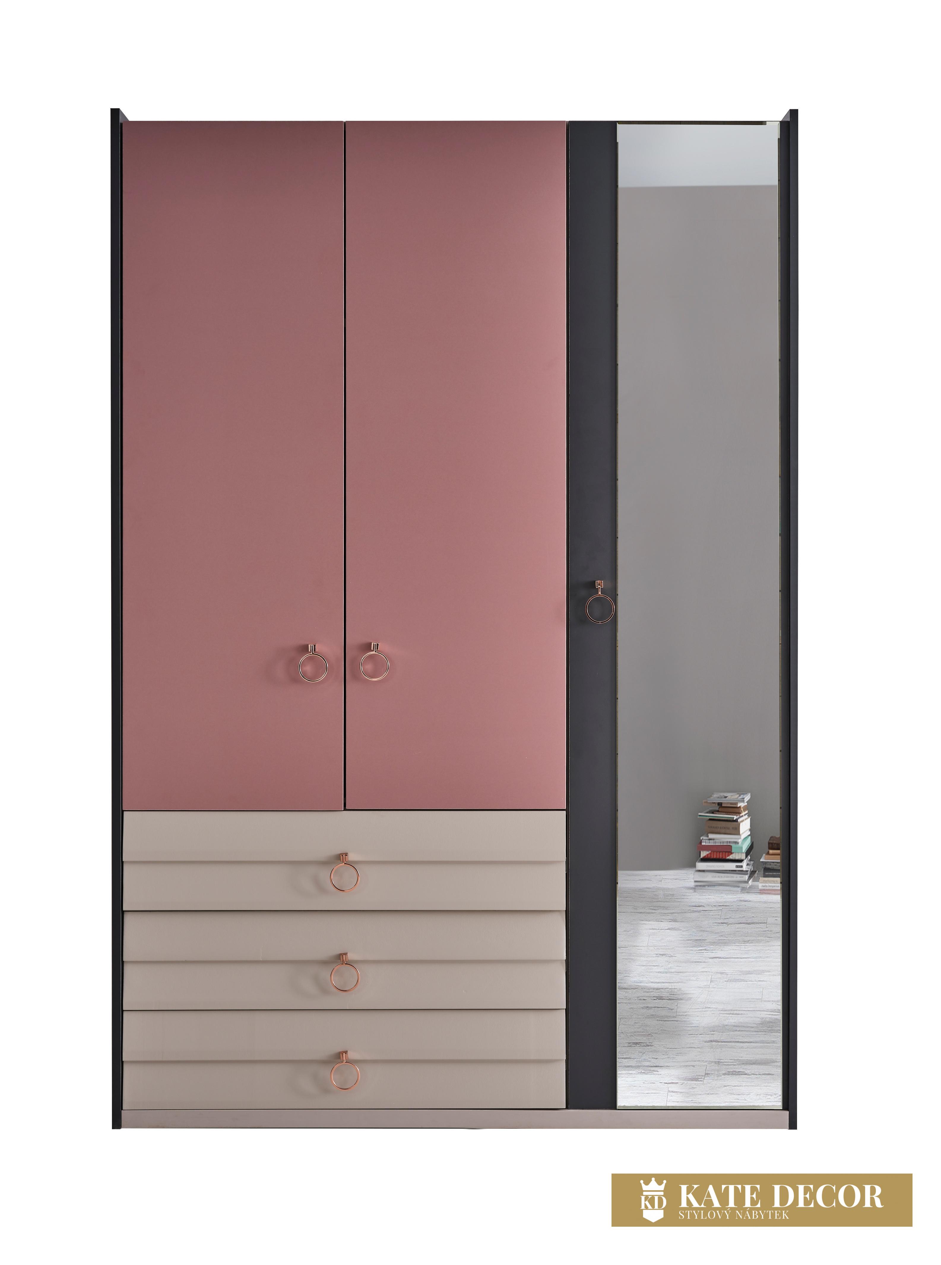 Setra Dekupe 05 3 Doors Wardbe Front View