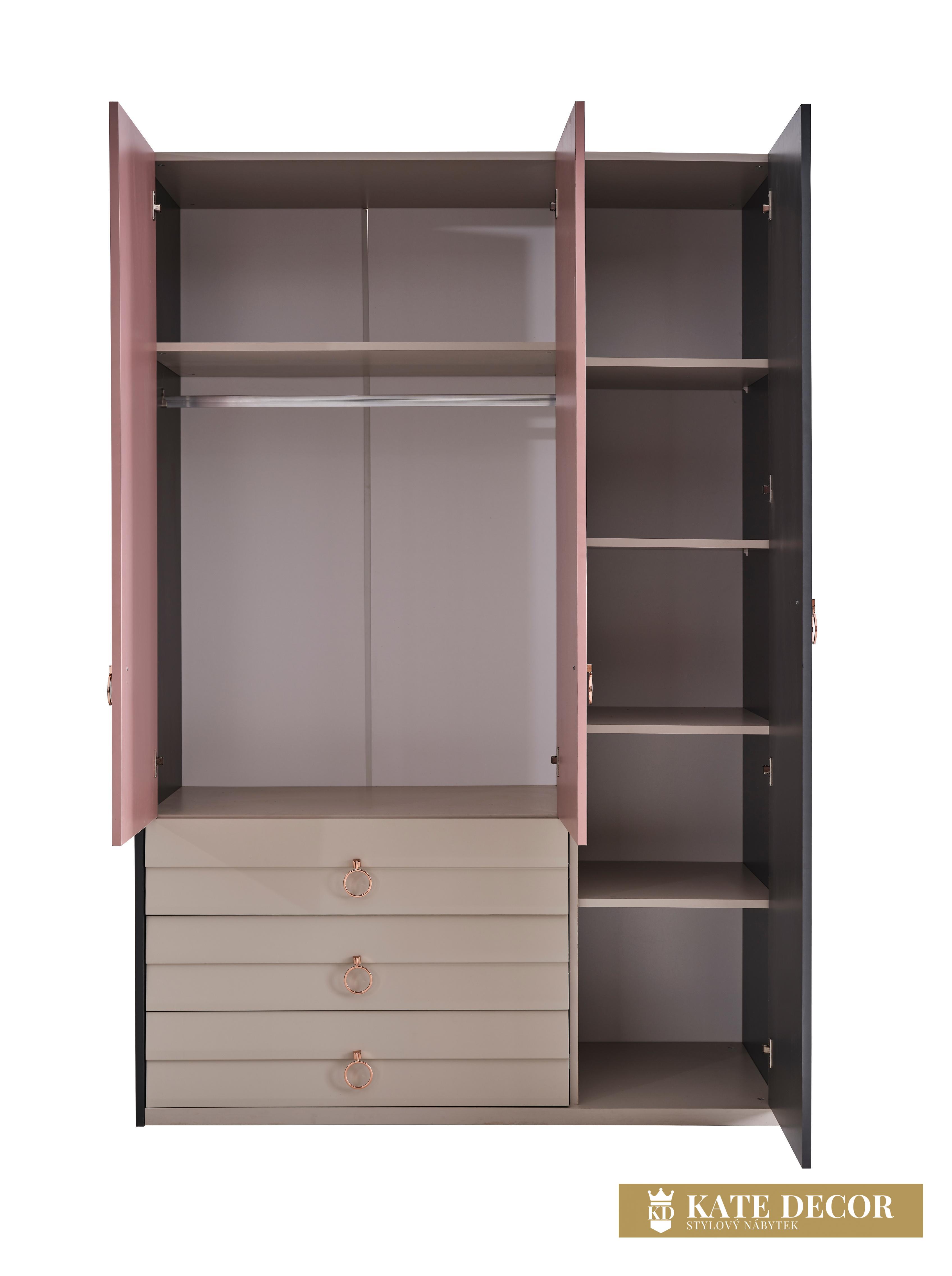 Setra Dekupe 06 3 Doors Wardrobe Inside View