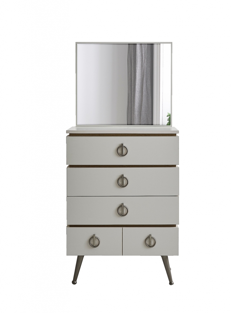 Vista Dekupe 08 Dresser Front View