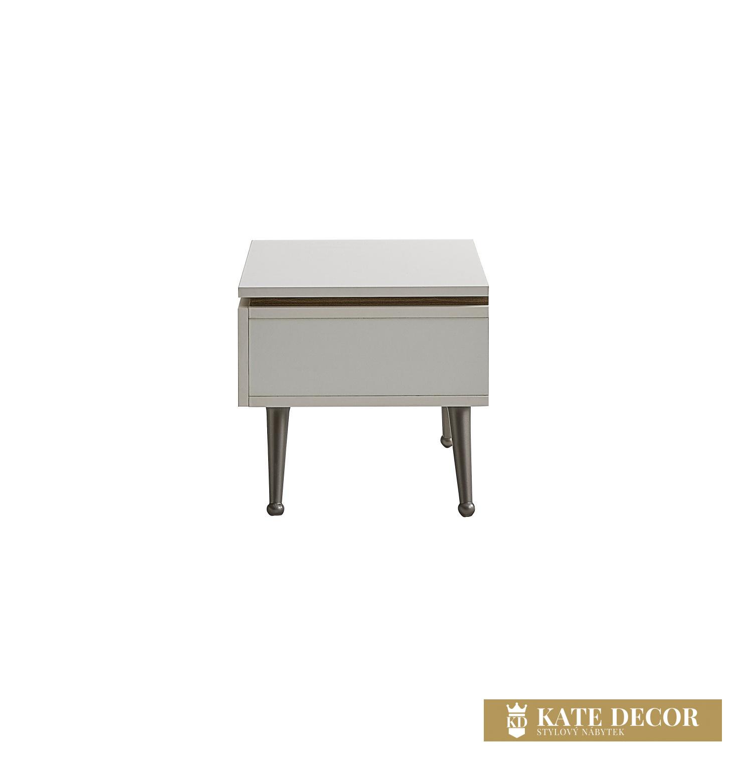 Vista Dekupe 15 Night Stand Rear View